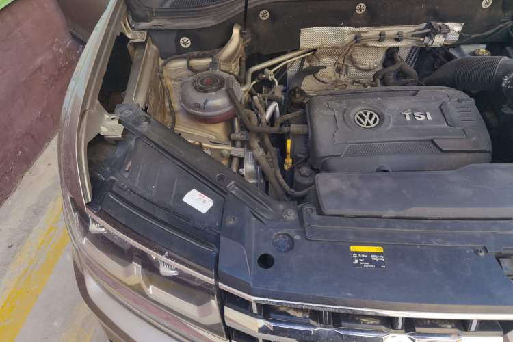 Used Volkswagen Teramont 2017 380TSI Four-Wheel Drive Luxury Edition Engine Bay Right