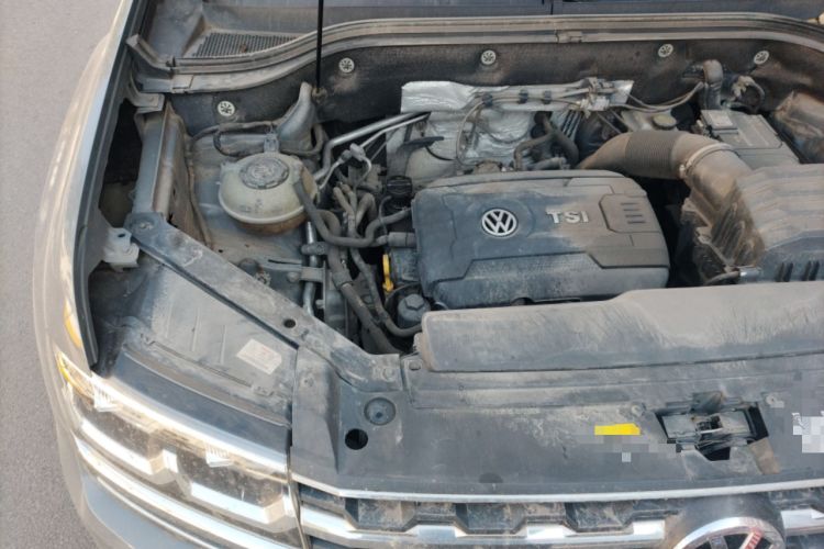 Used Volkswagen Teramont 2017 380TSI Four-Wheel Drive Luxury Edition Engine Bay Right