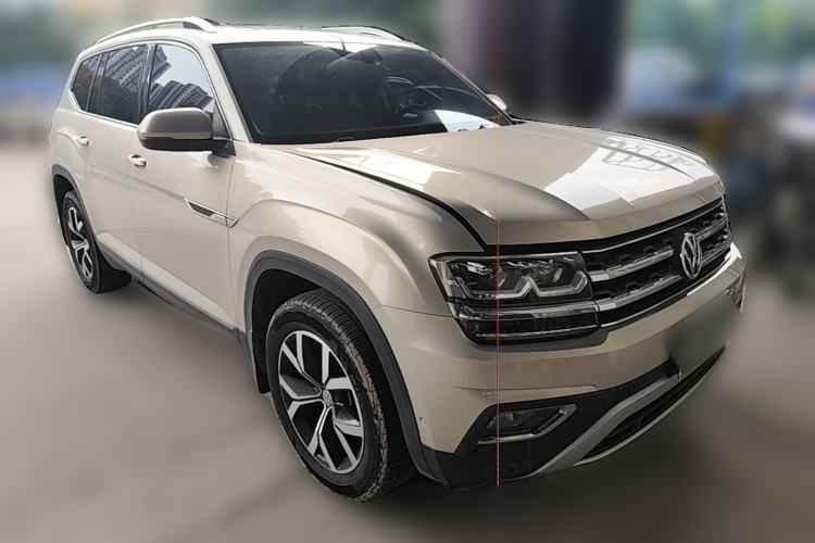 Used Volkswagen Teramont 2017 330TSI Two-Wheel-Drive Luxury Edition Front Right 45 Deg