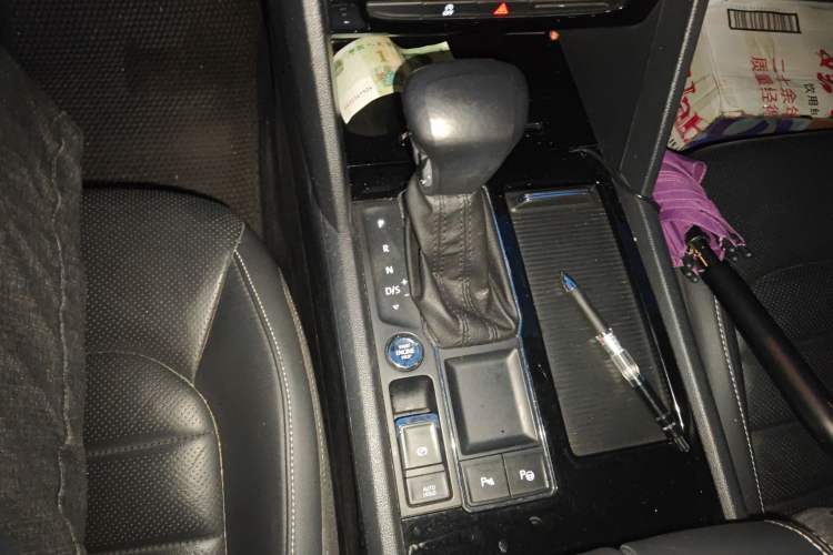 Used Volkswagen Teramont 2017 330TSI Two-Wheel-Drive Luxury Edition Gear Lever