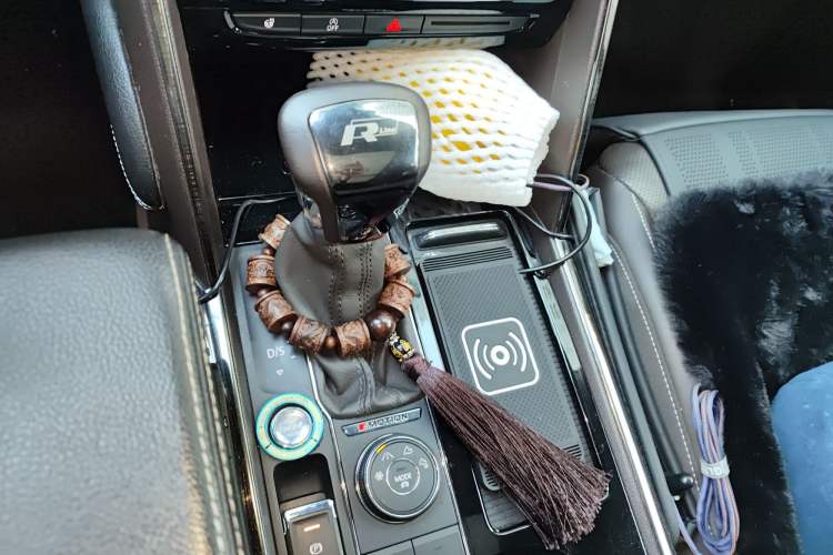 Used Volkswagen Teramont 2017 380TSI Four-Wheel Drive Flagship Edition Gear Lever