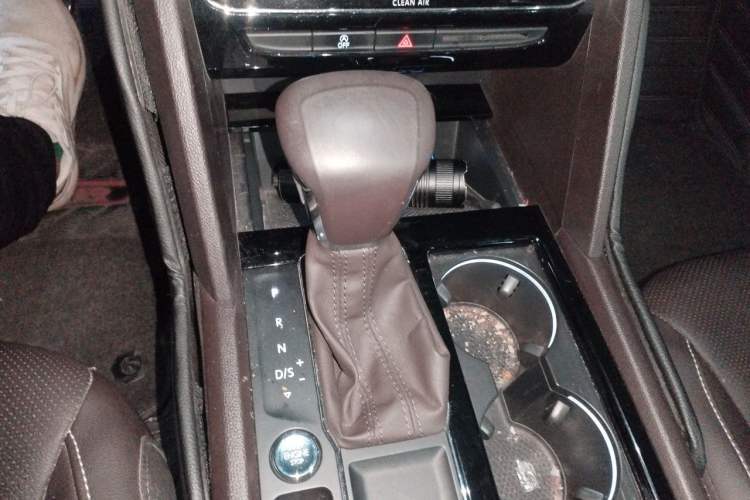Used Volkswagen Teramont 2017 330TSI Two-Wheel-Drive Luxury Edition Gear Lever