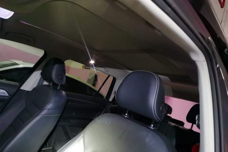 Used Volkswagen Teramont 2017 380TSI Four-Wheel Drive Luxury Edition Headliner