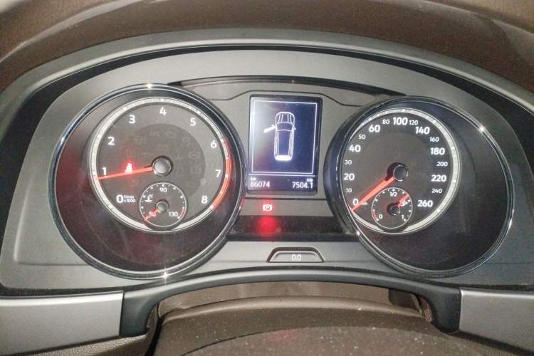 Used Volkswagen Teramont 2017 330TSI Two-Wheel-Drive Luxury Edition Instrument Cluster