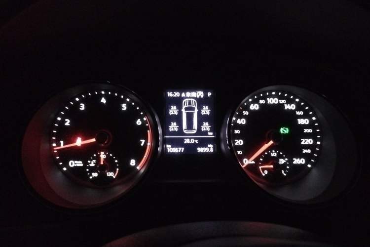 Used Volkswagen Teramont 2017 330TSI Two-Wheel-Drive Luxury Edition Instrument Cluster