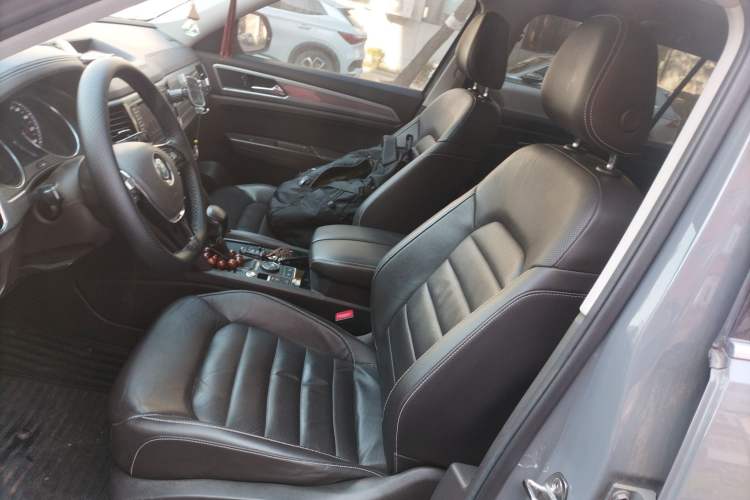 Used Volkswagen Teramont 2017 380TSI Four-Wheel Drive Luxury Edition Left Front Seat