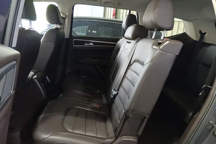 Used Volkswagen Teramont 2017 380TSI Four-Wheel Drive Luxury Edition Left Rear Seat