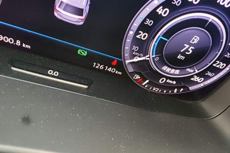 Used Volkswagen Teramont 2017 380TSI Four-Wheel Drive Flagship Edition Odometer Close Up