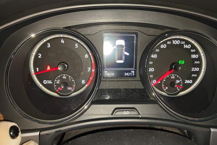 Used Volkswagen Teramont 2017 330TSI Two-Wheel-Drive Luxury Edition Odometer Close Up
