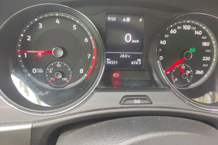 Used Volkswagen Teramont 2017 330TSI Two-Wheel-Drive Luxury Edition Odometer Close Up
