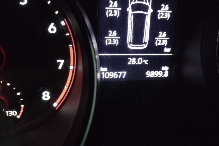 Used Volkswagen Teramont 2017 330TSI Two-Wheel-Drive Luxury Edition Odometer Close Up