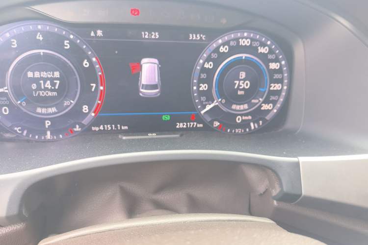 Used Volkswagen Teramont 2017 330TSI Two-Wheel-Drive Flagship Edition Odometer Close Up