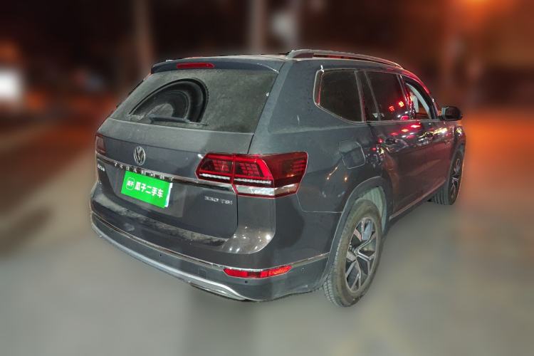 Used Volkswagen Teramont 2017 330TSI Two-Wheel-Drive Luxury Edition Rear Right 45 Deg