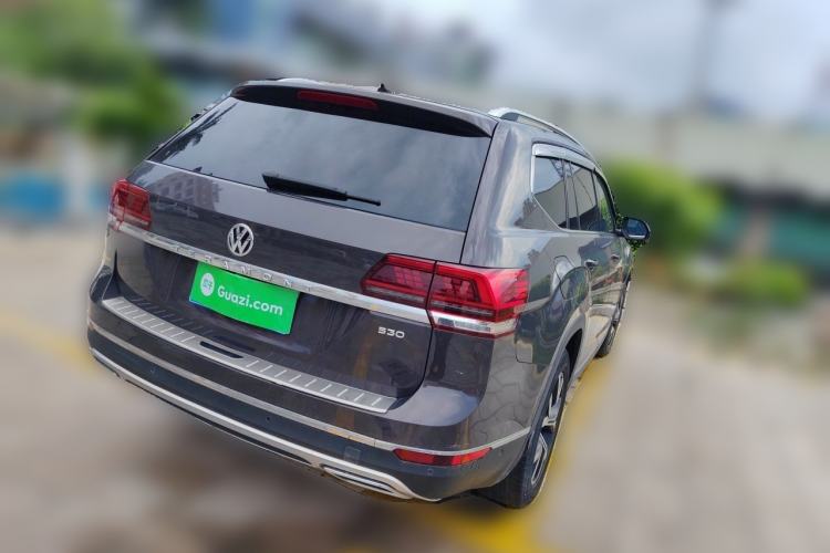 Used Volkswagen Teramont 2017 530 V6 Four-Wheel Drive Luxury Edition Rear Right 45 Deg