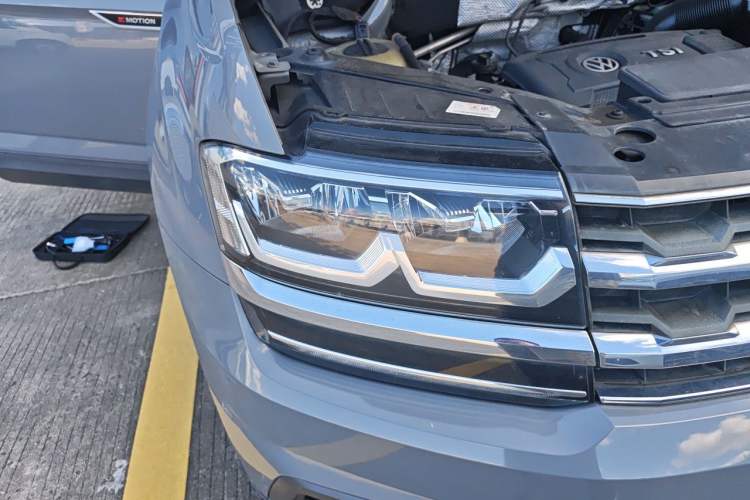 Used Volkswagen Teramont 2017 380TSI Four-Wheel Drive Comfort Edition Right Front Headlight