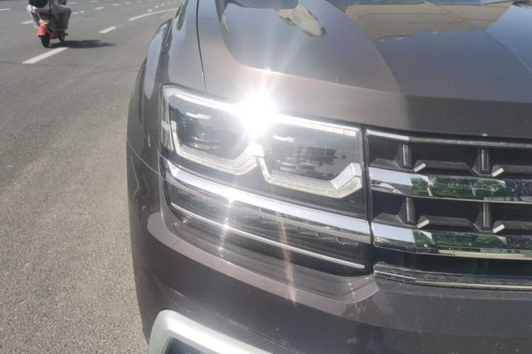 Used Volkswagen Teramont 2017 380TSI Four-Wheel Drive Flagship Edition Right Front Headlight