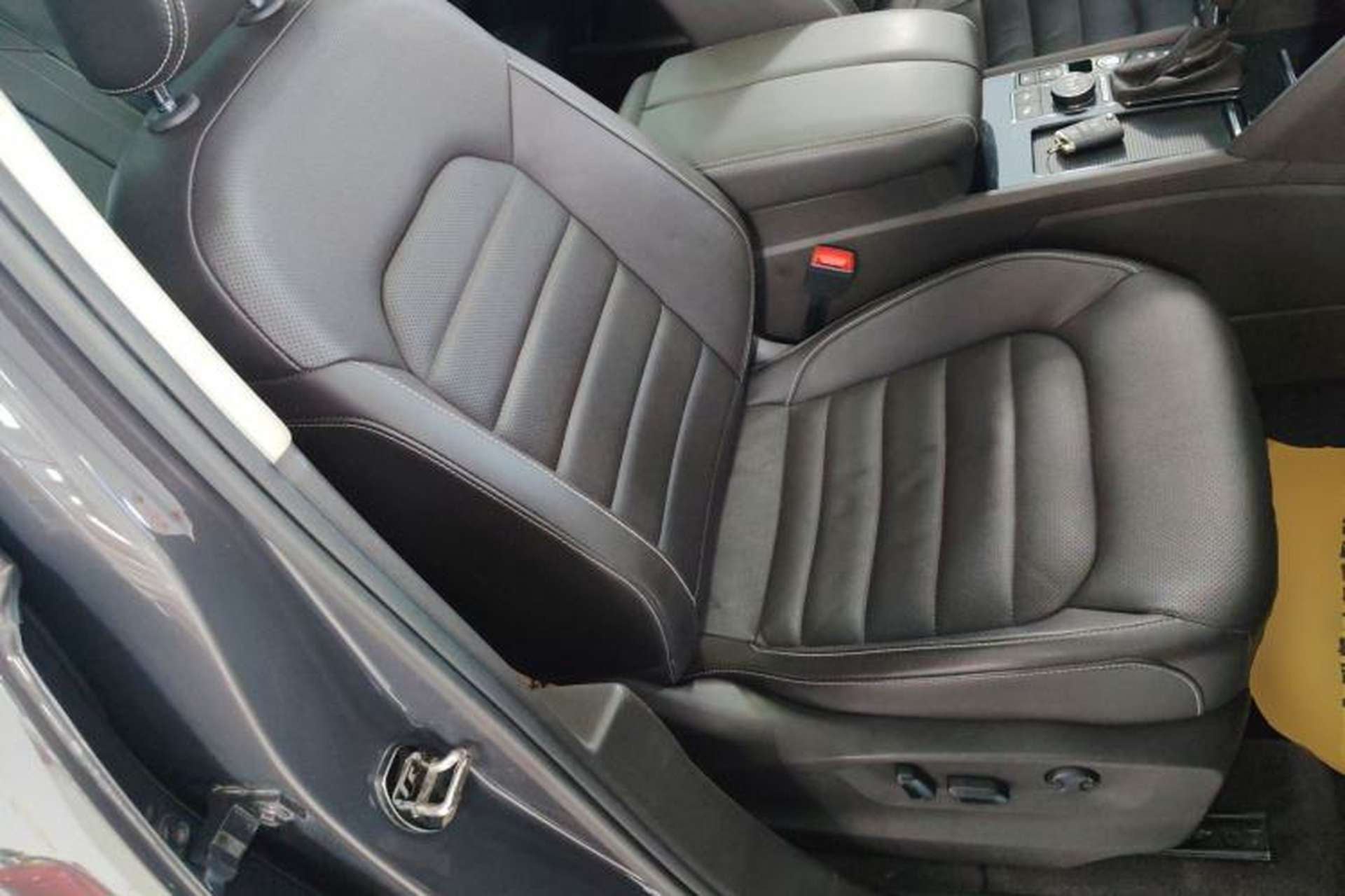 Used Volkswagen Teramont 2017 380TSI Four-Wheel Drive Luxury Edition Right Front Seat