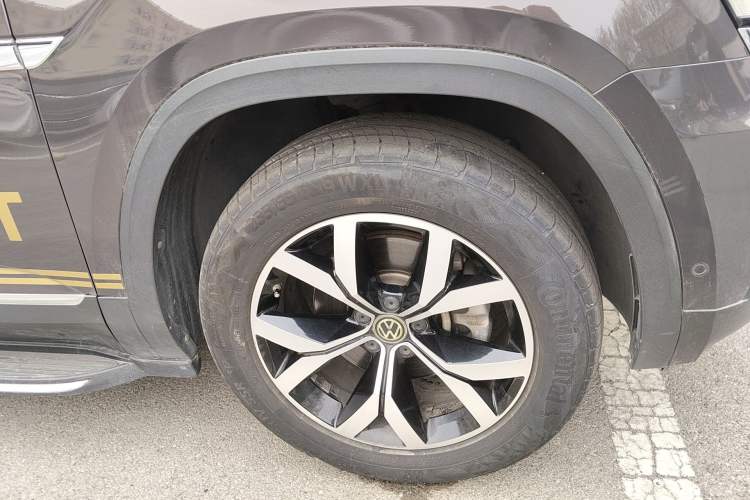 Used Volkswagen Teramont 2017 380TSI Four-Wheel Drive Luxury Edition Right Front Wheel Hub