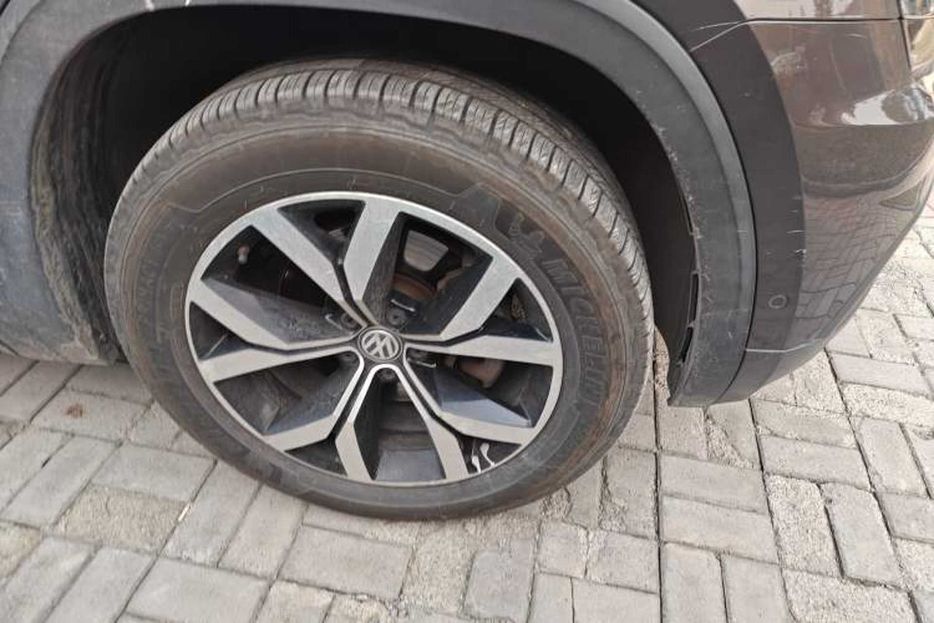 Used Volkswagen Teramont 2017 380TSI Four-Wheel Drive Luxury Edition Right Front Wheel Hub