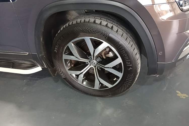 Used Volkswagen Teramont 2017 380TSI Four-Wheel Drive Luxury Edition Right Front Wheel Hub