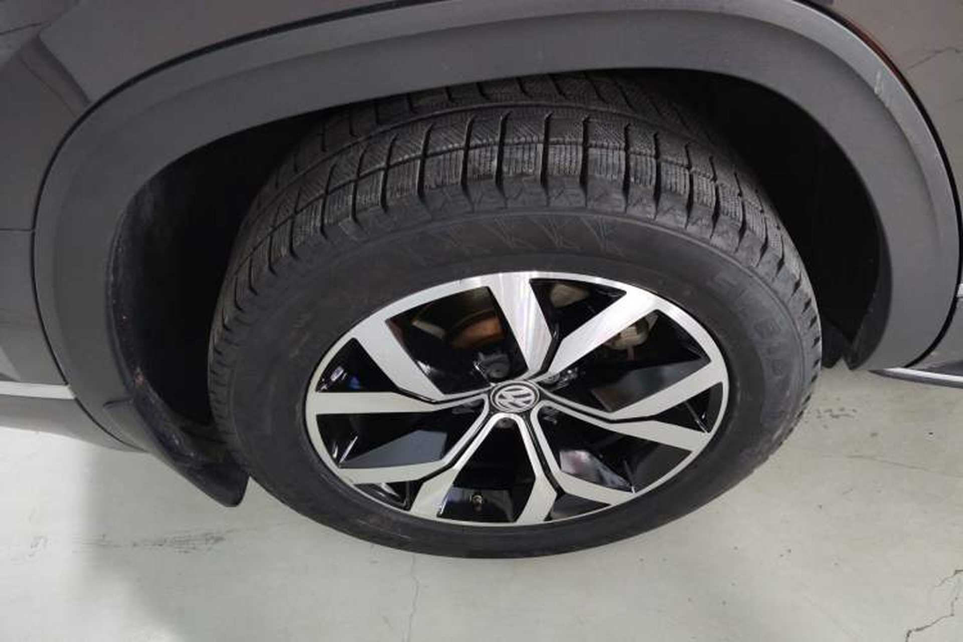 Used Volkswagen Teramont 2017 380TSI Four-Wheel Drive Luxury Edition Right Rear Wheel Hub