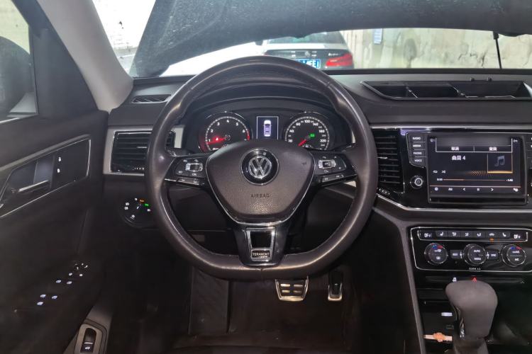 Used Volkswagen Teramont 2017 330TSI Two-Wheel-Drive Luxury Edition Steering Wheel