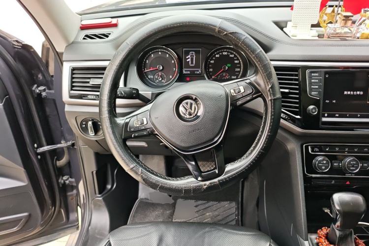 Used Volkswagen Teramont 2017 330TSI Two-Wheel-Drive Luxury Edition Steering Wheel