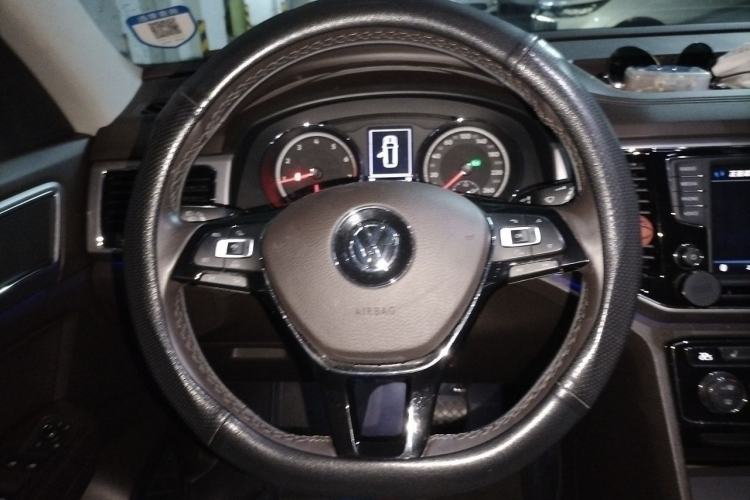 Used Volkswagen Teramont 2017 330TSI Two-Wheel-Drive Luxury Edition Steering Wheel