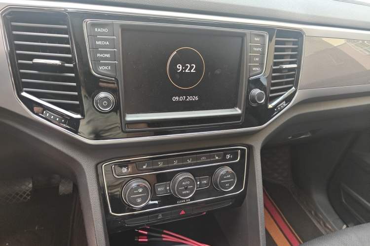 Used Volkswagen Teramont 2017 380TSI Four-Wheel Drive Luxury Edition Audio And AC Panel