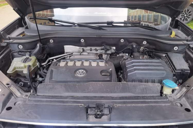 Used Volkswagen Teramont 2017 530 V6 Four-Wheel Drive Luxury Edition Engine Bay