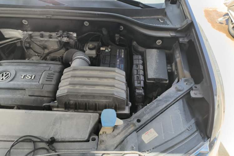Used Volkswagen Teramont 2017 380TSI Four-Wheel Drive Comfort Edition Engine Bay Left