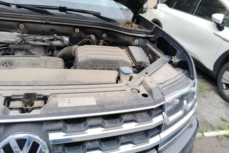 Used Volkswagen Teramont 2017 380TSI Four-Wheel Drive Luxury Edition Engine Bay Left