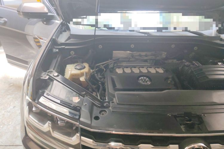 Used Volkswagen Teramont 2017 530 V6 Four-Wheel Drive Luxury Edition Engine Bay Right