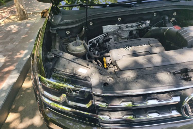Used Volkswagen Teramont 2017 380TSI Four-Wheel Drive Luxury Edition Engine Bay Right