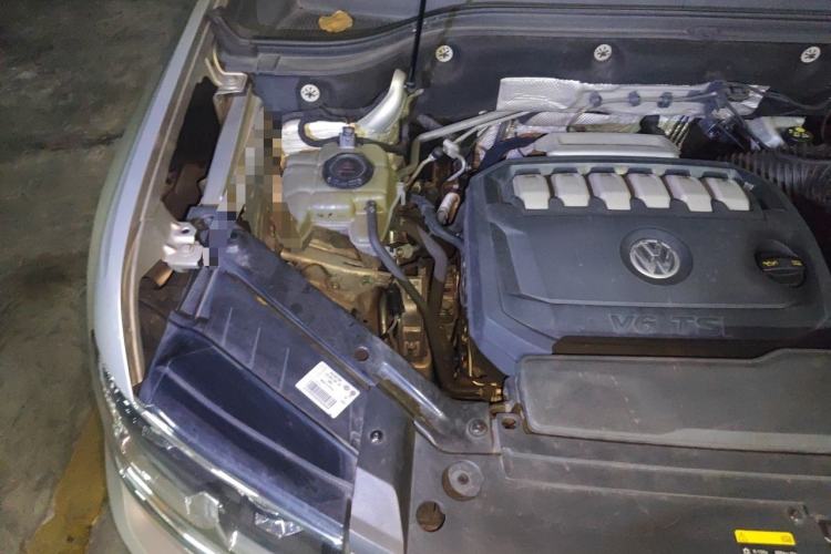 Used Volkswagen Teramont 2017 530 V6 Four-Wheel Drive Flagship Edition Engine Bay Right