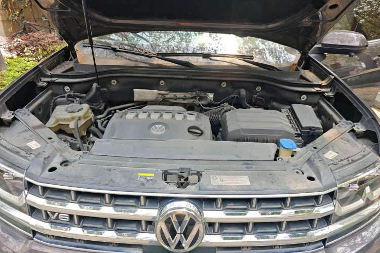 Used Volkswagen Teramont 2017 530 V6 Four-Wheel Drive Luxury Edition Engine Bay