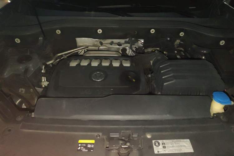 Used Volkswagen Teramont 2017 530 V6 Four-Wheel Drive Luxury Edition Engine Bay