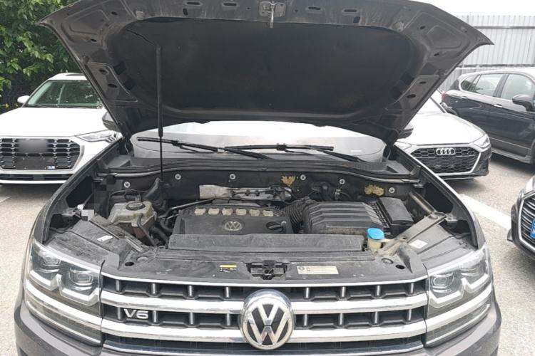 Used Volkswagen Teramont 2017 530 V6 Four-Wheel Drive Supreme Flagship Edition Engine Bay