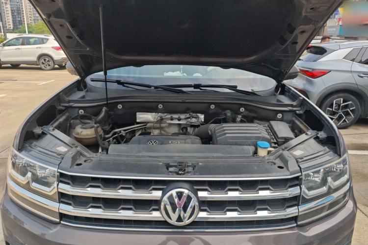 Used Volkswagen Teramont 2017 380TSI Four-Wheel Drive Luxury Edition Engine Bay