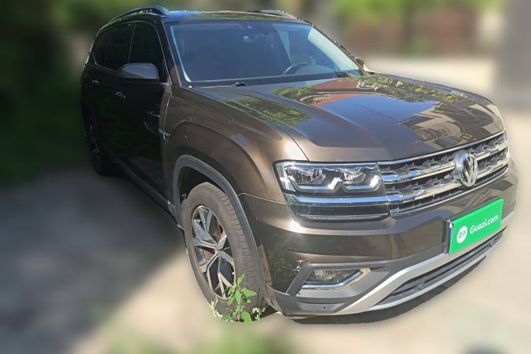 Used Volkswagen Teramont 2017 330TSI Two-Wheel-Drive Luxury Edition Front Right 45 Deg