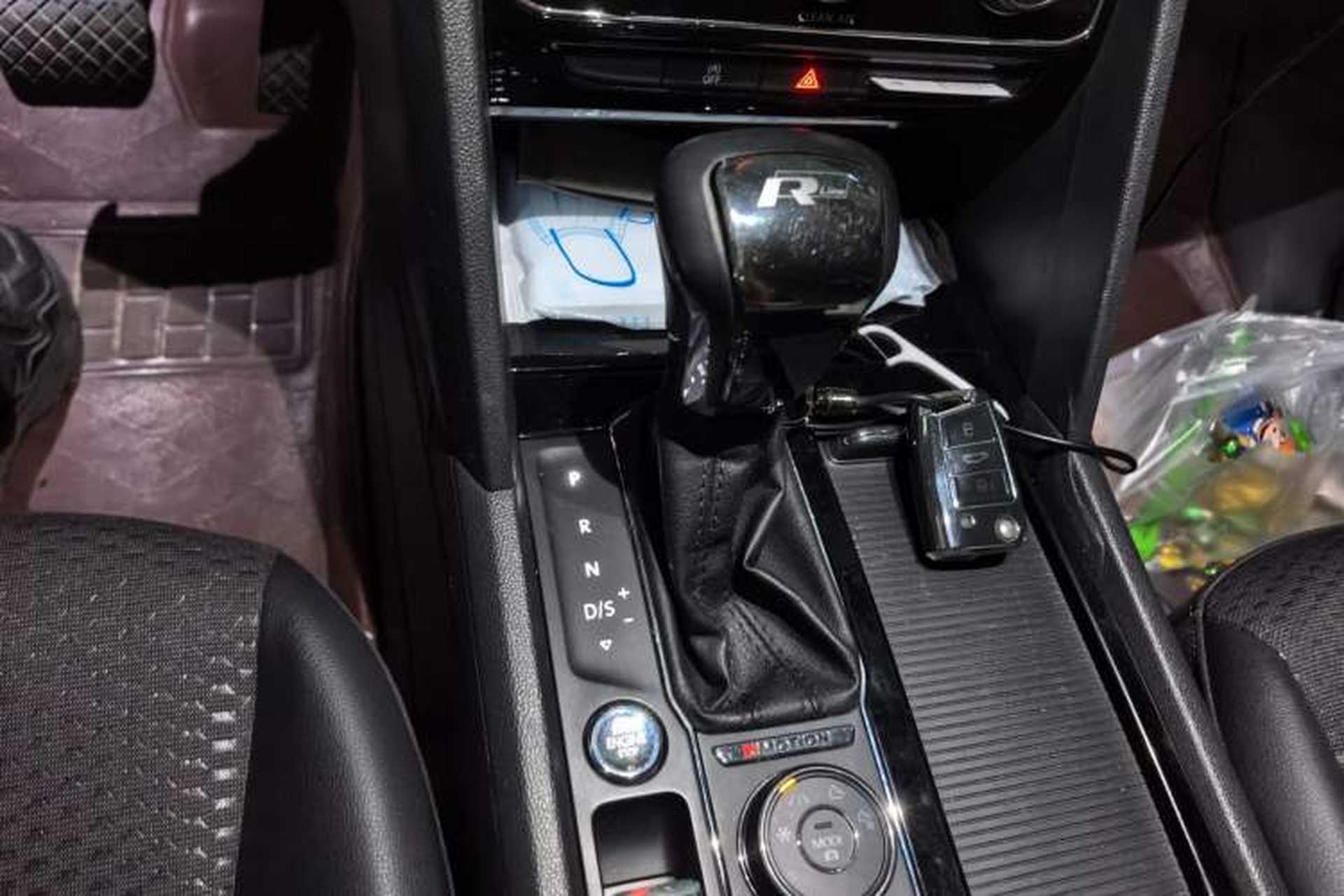 Used Volkswagen Teramont 2017 380TSI Four-Wheel Drive Comfort Edition Gear Lever