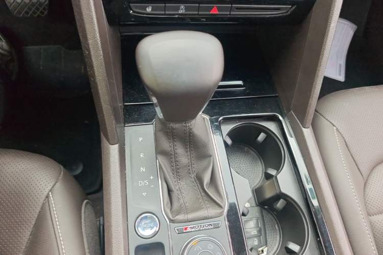 Used Volkswagen Teramont 2017 380TSI Four-Wheel Drive Flagship Edition Gear Lever