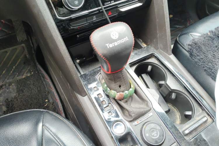 Used Volkswagen Teramont 2017 380TSI Four-Wheel Drive Luxury Edition Gear Lever