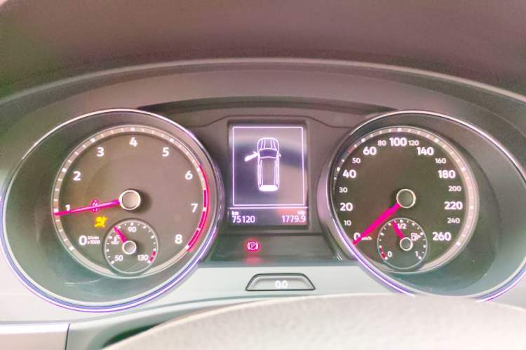 Used Volkswagen Teramont 2017 330TSI Two-Wheel-Drive Luxury Edition Instrument Cluster