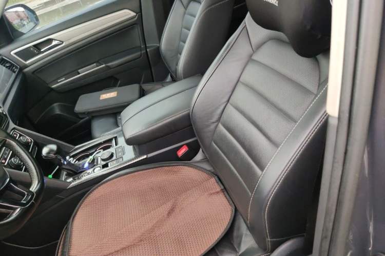 Used Volkswagen Teramont 2017 380TSI Four-Wheel Drive Luxury Edition Left Front Seat