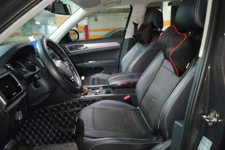 Used Volkswagen Teramont 2017 330TSI Two-Wheel-Drive Luxury Edition Left Front Seat