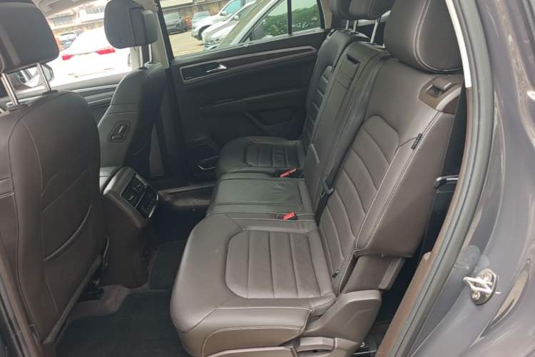 Used Volkswagen Teramont 2017 380TSI Four-Wheel Drive Flagship Edition Left Rear Seat