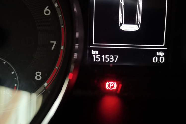 Used Volkswagen Teramont 2017 530 V6 Four-Wheel Drive Luxury Edition Odometer Close Up