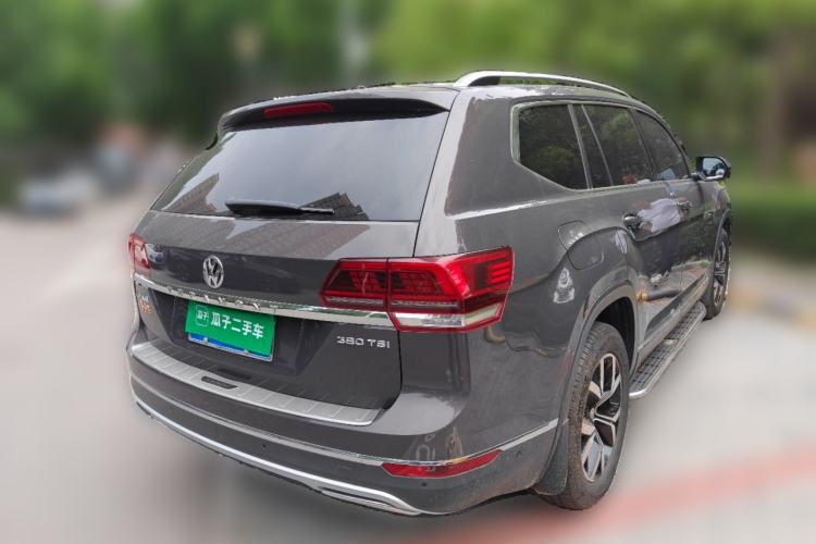 Used Volkswagen Teramont 2017 380TSI Four-Wheel Drive Luxury Edition Rear Right 45 Deg