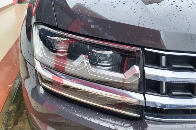 Used Volkswagen Teramont 2017 380TSI Four-Wheel Drive Flagship Edition Right Front Headlight